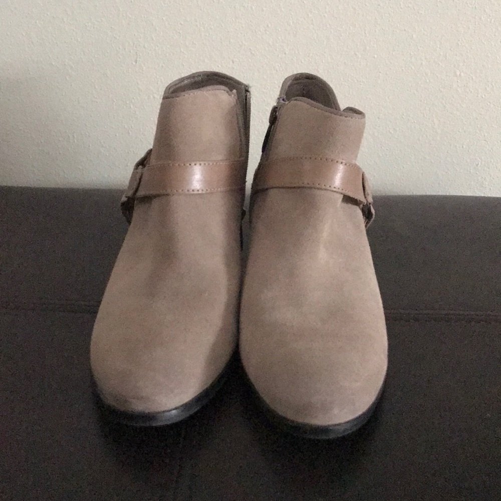 COPY - Sam Edelman Booties - Picture 2 of 5